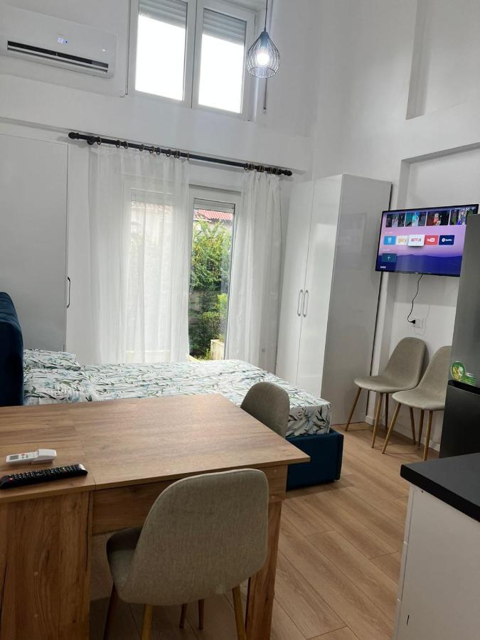 Atrium Apartment Tiranë Luaran gambar