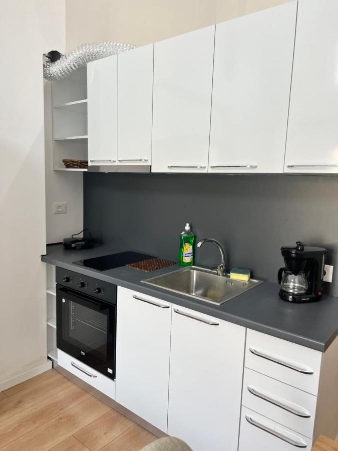 Atrium Apartment Tiranë Luaran gambar