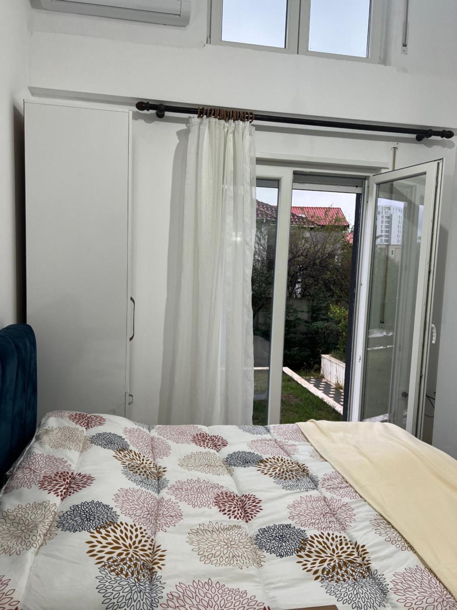 Atrium Apartment Tiranë Luaran gambar